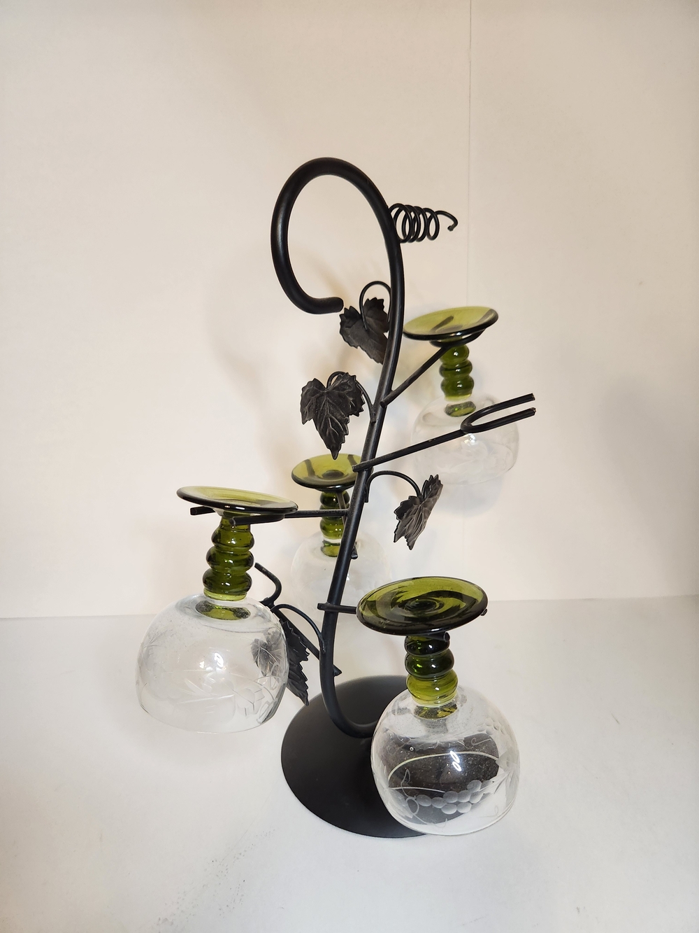 Vintage Wine glass holder and 4 glasses .